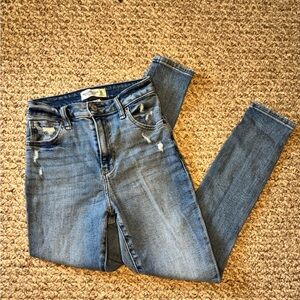 Abercrombie & Fitch The Super Skinny Ankle High Rise
